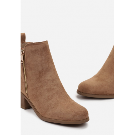 9556A-68-camel