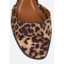 Q7235-473-leopard
