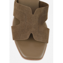 Q7130-70-olive