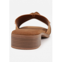 Q7149-54-brown