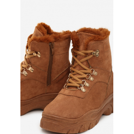 Camel boots on a flat Trapper shoes 8480-68-camel