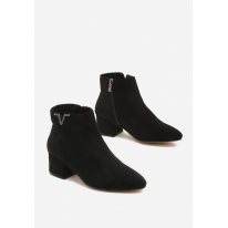 Black Boots on a low post 8525-38-black