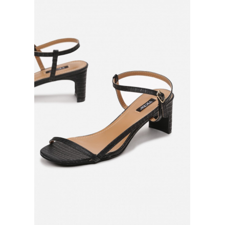 Black women's sandals on the post 3379-38-black